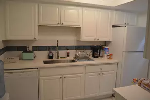 658 NE 6th Ct E, Boynton Beach, FL 33435 - Photo 3