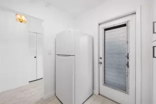5031 W Oakland Park Blvd, Lauderdale Lakes, FL 33313 - Photo 5