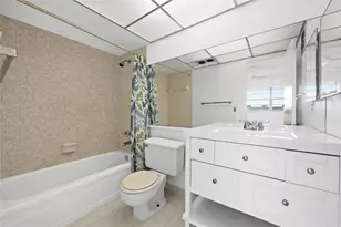 5031 W Oakland Park Blvd, Lauderdale Lakes, FL 33313 - Photo 11