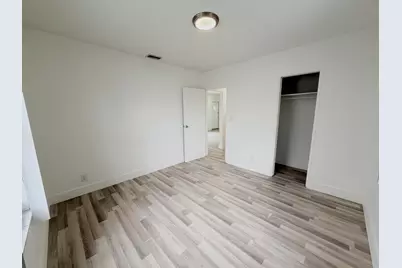 831 El Prado, West Palm Beach, FL 33405 - Photo 9