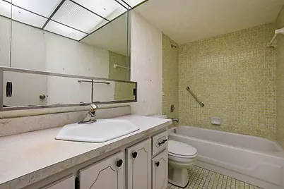 9201 Sunrise Lakes Boulevard #107, Sunrise, FL 33322 - Photo 21
