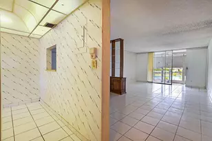 9201 Sunrise Lakes Blvd, Sunrise, FL 33322 - Photo 9