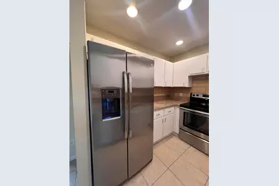 423 Glenwood Drive, West Palm Beach, FL 33415 - Photo 3