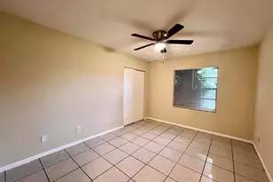 423 Glenwood Dr, West Palm Beach, FL 33415 - Photo 11
