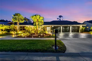 10182 Boca Woods Ln, Boca Raton, FL 33428 - Photo 5