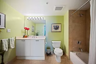 2011 N Ocean Blvd, Fort Lauderdale, FL 33305 - Photo 23