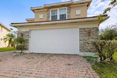 2335 NW Via Della Court, Port Saint Lucie, FL 34986 - Photo 3