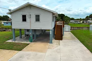 1065 Peach Ln, Okeechobee, FL 34974 - Photo 1