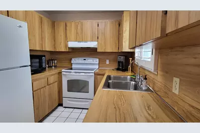 1065 Peach Lane, Okeechobee, FL 34974 - Photo 17