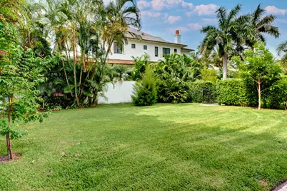329 Andrews Avenue, Delray Beach, FL 33483 - Photo 17