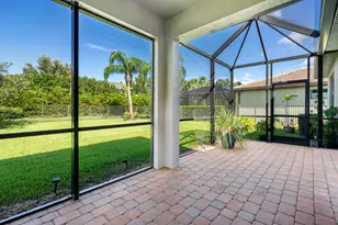 560 SE Monet Dr, Port Saint Lucie, FL 34984 - Photo 27