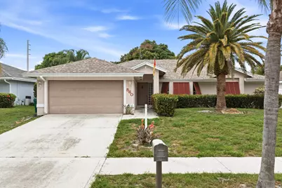560 N Cypress Drive, Jupiter, FL 33469 - Photo 1
