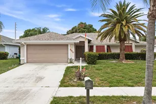 560 N Cypress Dr, Jupiter, FL 33469 - Photo 1