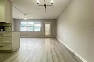 2048 Newport N, Deerfield Beach, FL 33442 - Photo 5