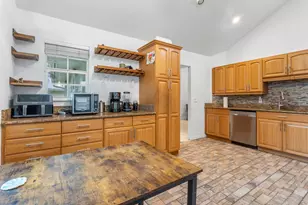 129 38th Ct, Vero Beach, FL 32968 - Photo 7