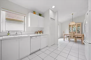 3549 Dora Ln, West Palm Beach, FL 33417 - Photo 9