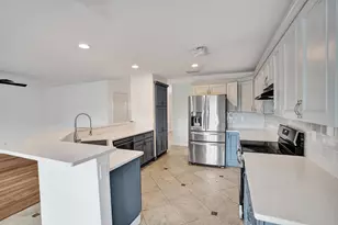 9352 Cascade Ct, Boynton Beach, FL 33437 - Photo 5