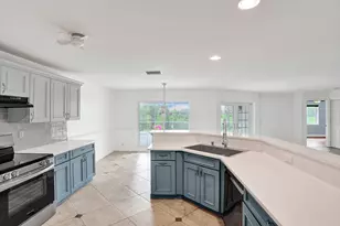 9352 Cascade Ct, Boynton Beach, FL 33437 - Photo 7