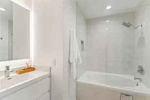 1736 NE 18th St, Fort Lauderdale, FL 33305 - Photo 21