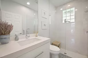 4971 Kensington Cir, Coral Springs, FL 33076 - Photo 11