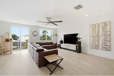 1210 NE 11th Avenue, Fort Lauderdale, FL 33304 - Photo 23