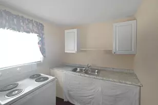 914 N 13th N St, Fort Pierce, FL 34950 - Photo 3