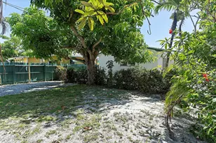 215 N M St, Lake Worth Beach, FL 33460 - Photo 49