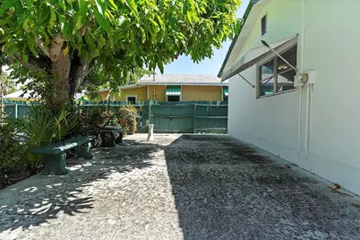 215 N M Street, Lake Worth Beach, FL 33460 - Photo 43