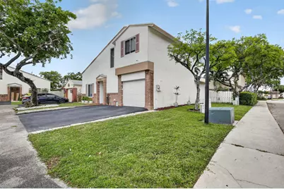 730 Cumberland Terrace, Davie, FL 33325 - Photo 3