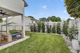 730 Cumberland Terrace, Davie, FL 33325 - Photo 39