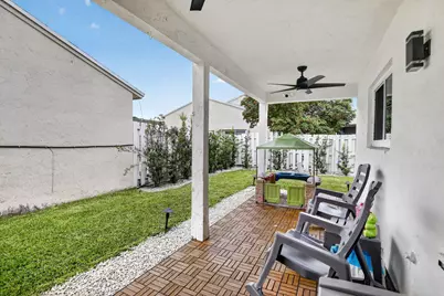 730 Cumberland Terrace, Davie, FL 33325 - Photo 37