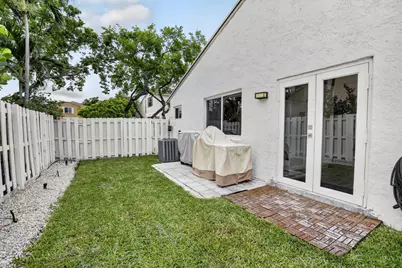730 Cumberland Terrace, Davie, FL 33325 - Photo 29