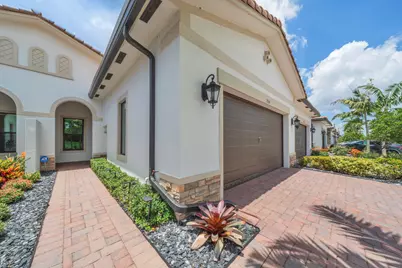 7524 N Blue Spring Drive, Parkland, FL 33067 - Photo 5
