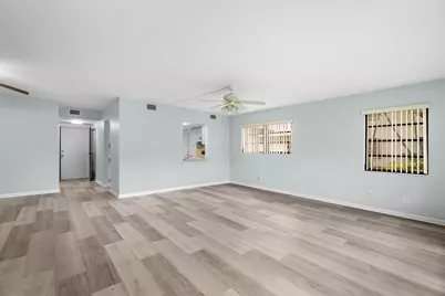 1779 NE 39th Court #1106, Pompano Beach, FL 33064 - Photo 9