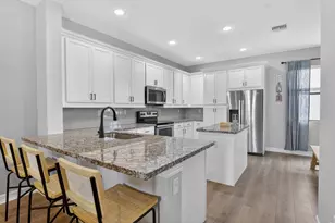 11613 SW 13th Ct, Pembroke Pines, FL 33025 - Photo 5