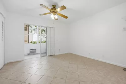 98 E Cambridge E, West Palm Beach, FL 33417 - Photo 19