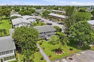 98 E Cambridge E, West Palm Beach, FL 33417 - Photo 27