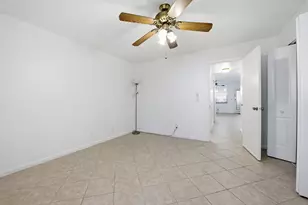 98 E Cambridge E, West Palm Beach, FL 33417 - Photo 21