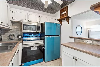 98 E Cambridge E, West Palm Beach, FL 33417 - Photo 5