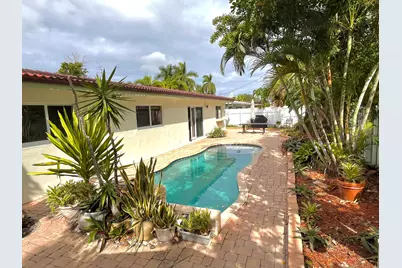5200 NE 18th Terrace, Fort Lauderdale, FL 33308 - Photo 1