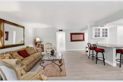5750 Camino Del Sol #201, Boca Raton, FL 33433 - Photo 11