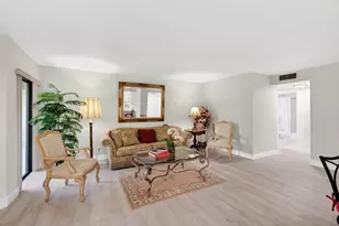 5750 Camino Del Sol, Boca Raton, FL 33433 - Photo 9