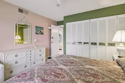 4260 Deste Court #205, Lake Worth, FL 33467 - Photo 13