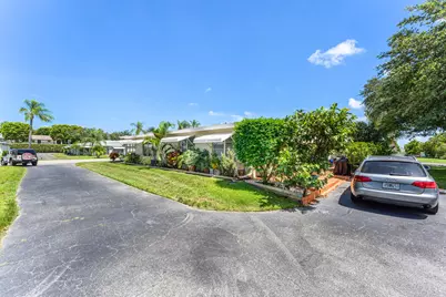 112 High Point Boulevard #D, Delray Beach, FL 33445 - Photo 5