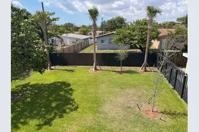 400 NE 30th Street #2, Pompano Beach, FL 33064 - Photo 9