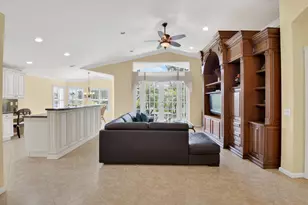 10932 Skyland Point, Boynton Beach, FL 33437 - Photo 15