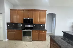 997 SW Hamberland Ave, Port Saint Lucie, FL 34953 - Photo 9