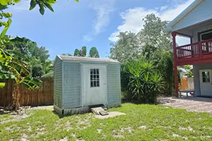 1801 St Lucie Ct, Fort Pierce, FL 34949 - Photo 3
