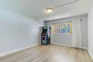 2651 S Course Dr, Pompano Beach, FL 33069 - Photo 9