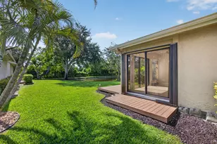 6057 Brandon St, Palm Beach Gardens, FL 33418 - Photo 31